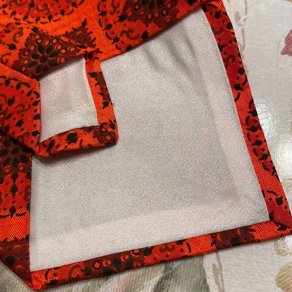 Tie-Host Pick! Vintage 100% Thai Silk hand made tie Made in Thailand 4” x 54” - Picture 3 of 7